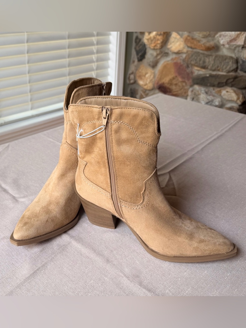 Universal Thread Dallas Tan Suede Western-Inspired Ankle Boots NWT
